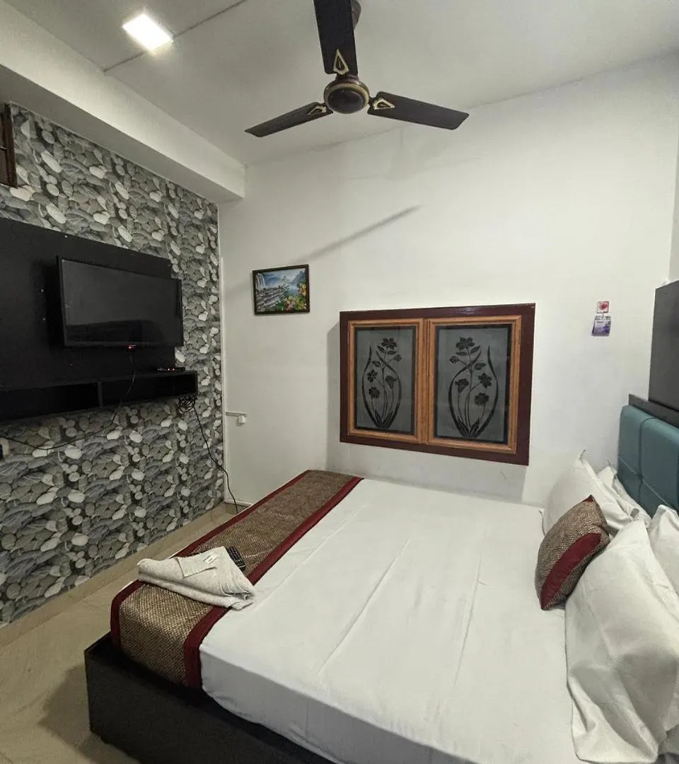 Hotel Sea View In Vypin