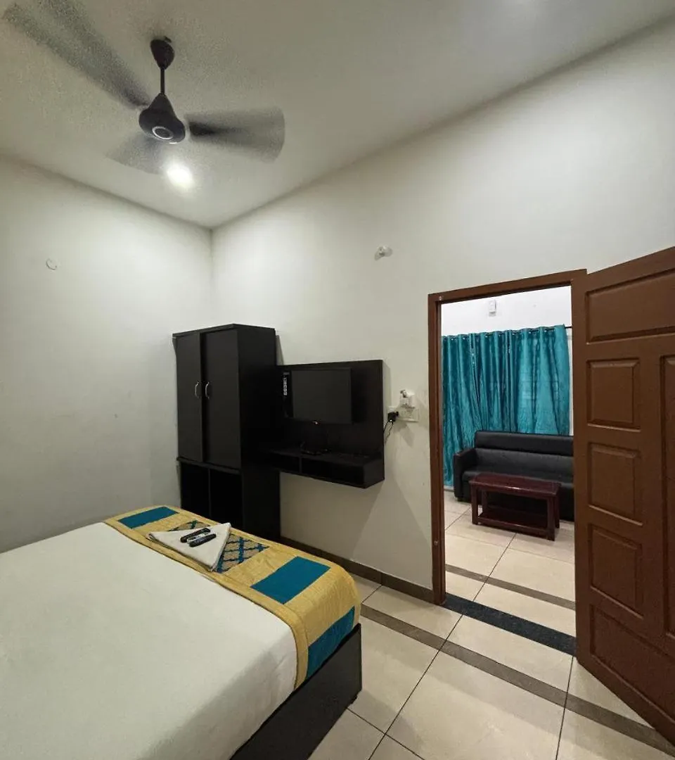 Bed & Breakfast Hotel Sea View In Vypin