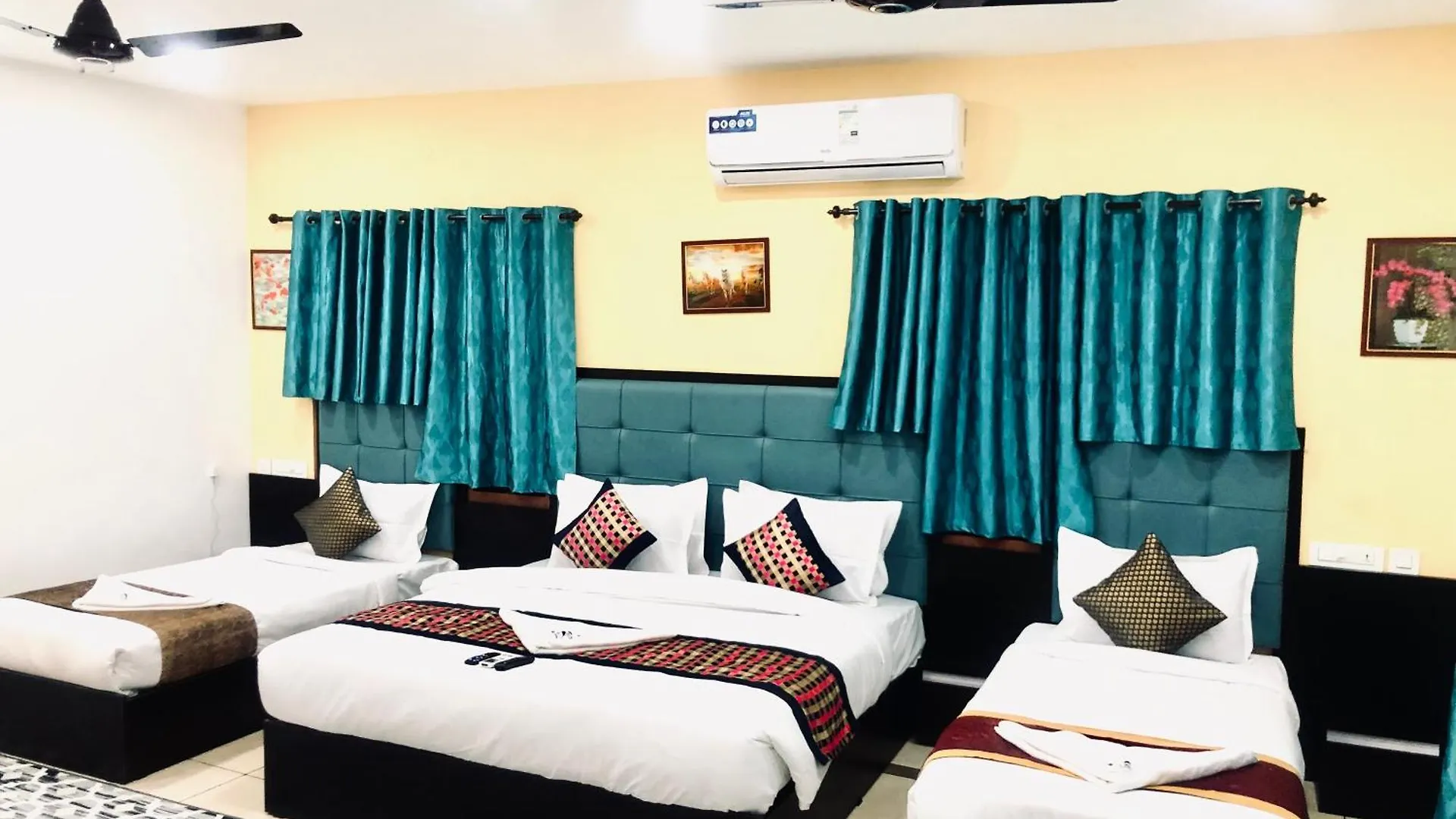 Bed & Breakfast Hotel Sea View In Vypin